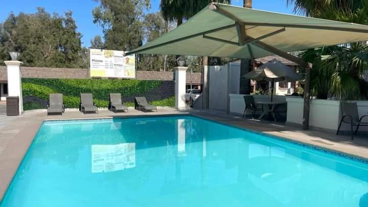 Hotel Siesta Real مكسيكالي المظهر الخارجي الصورة
