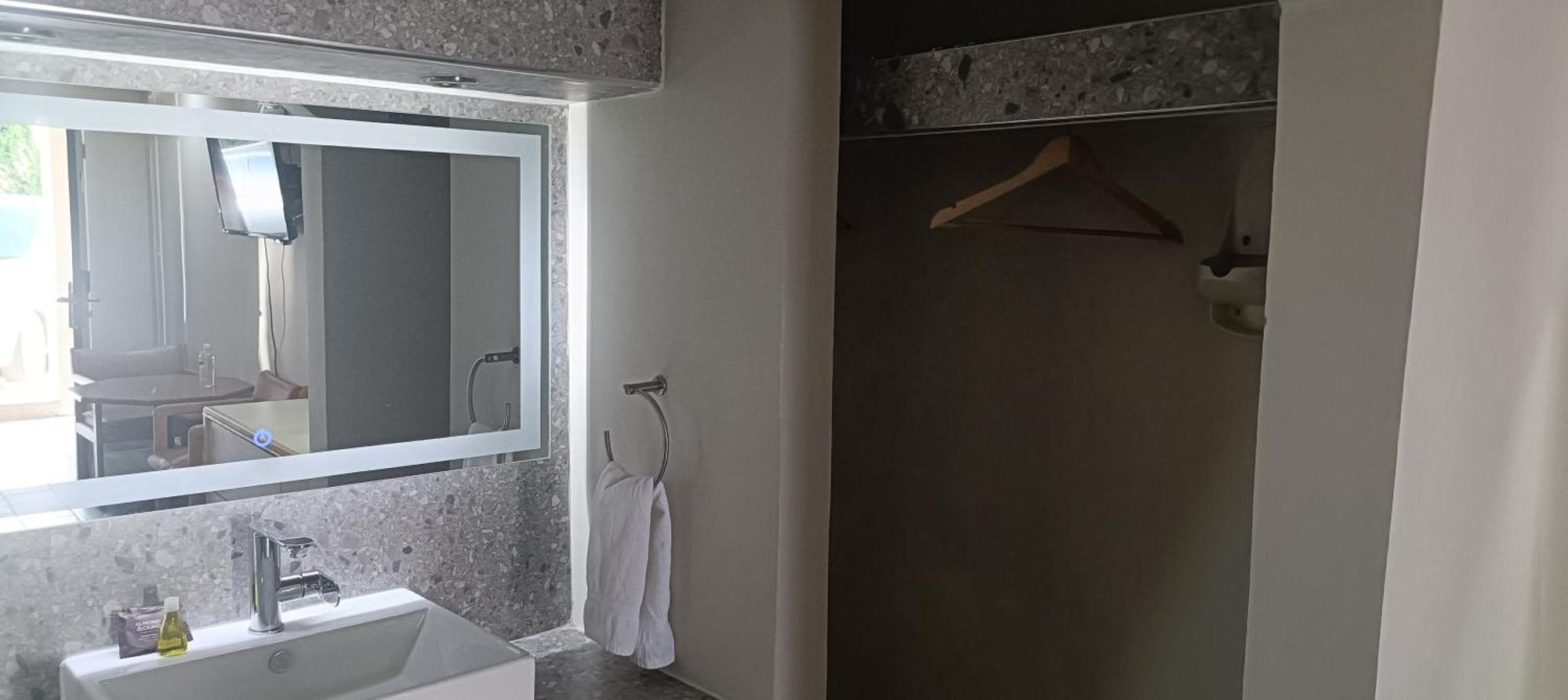 Hotel Siesta Real مكسيكالي المظهر الخارجي الصورة