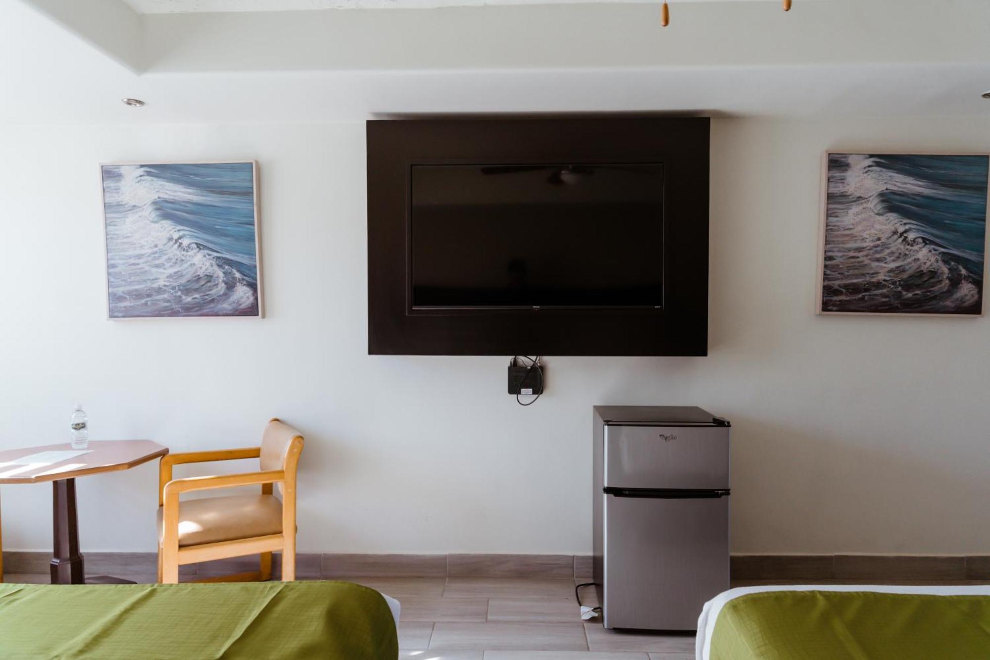 Hotel Siesta Real مكسيكالي المظهر الخارجي الصورة