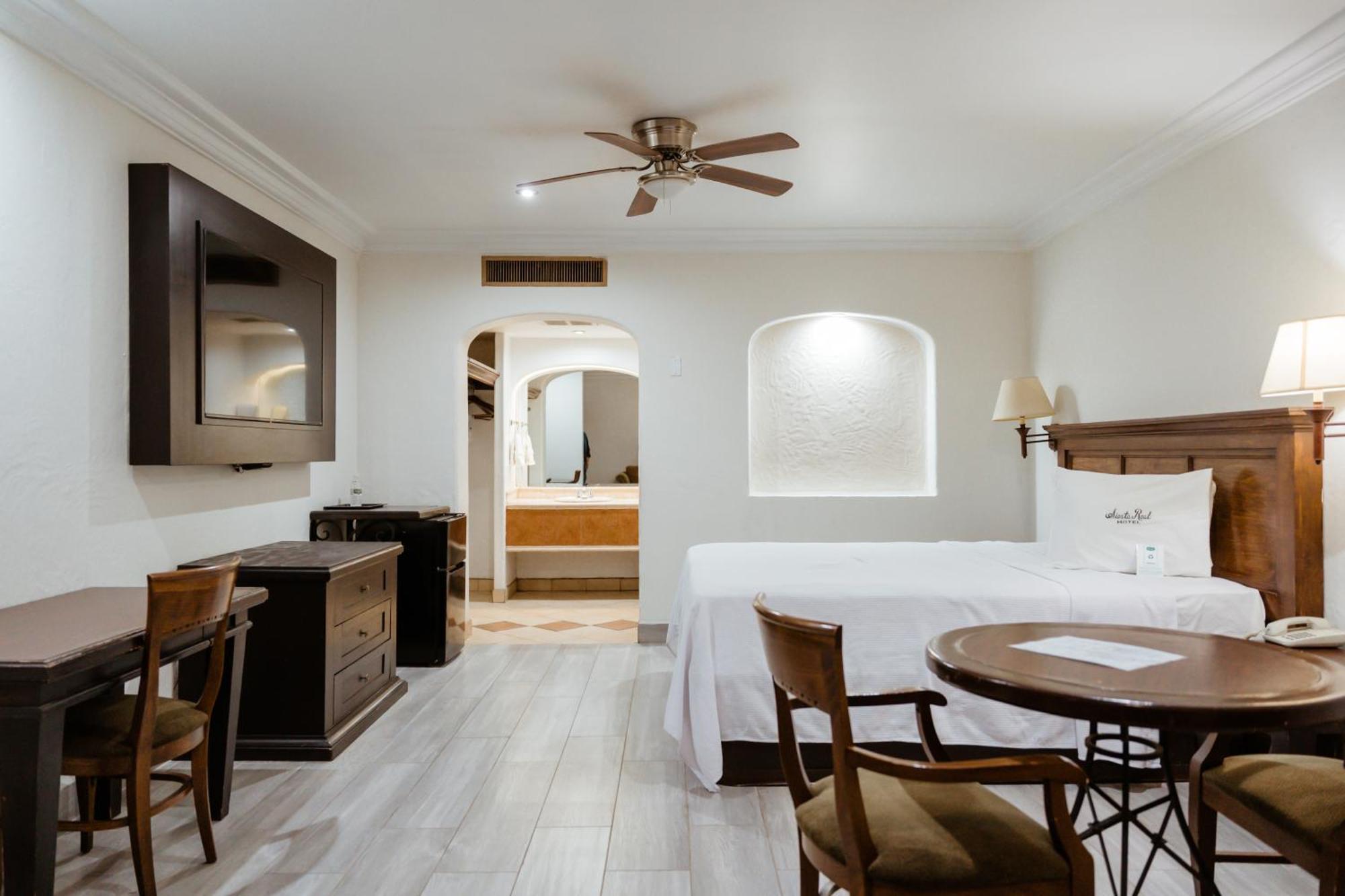 Hotel Siesta Real مكسيكالي المظهر الخارجي الصورة